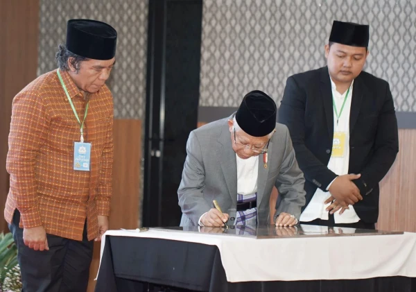 Gebyar Muharam di Kampung Kresek: Al Muktabar dan Wapres KH Ma'ruf Amin Soroti Peran Santri dan Pondok Pesantren