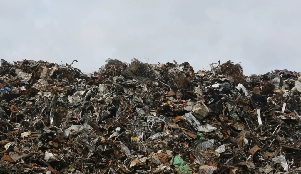 Krisis Sampah Kabupaten Serang: DPRD Desak Solusi Cepat dengan Pandeglang