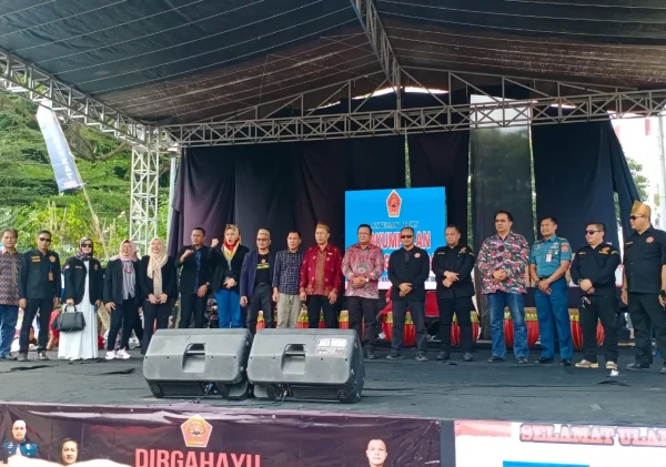 Perayaan HUT Pertama Perkumpulan Keluarga Kostrat Dipenuhi Semangat dan Kebersamaan