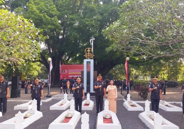 Kepala Lapas Kelas IIA Cilegon Hadiri Upacara Tabur Bunga dalam Peringatan Hari Pengayoman ke-79 di TMP Taruna Tangerang