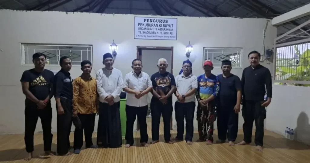 Paguron Singandaru Karuhun Banten Indonesia Gelar Rapat Konsolidasi dan Ziarah Hormat ke Makam Pangeran Singandaru