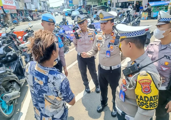 Hari Ini 30 Pelanggar Terjaring dalam Operasi Zebra Maung 2024 di Kota Serang, Didominasi Pengendara Roda Dua Tanpa Helm dan Knalpot Brong