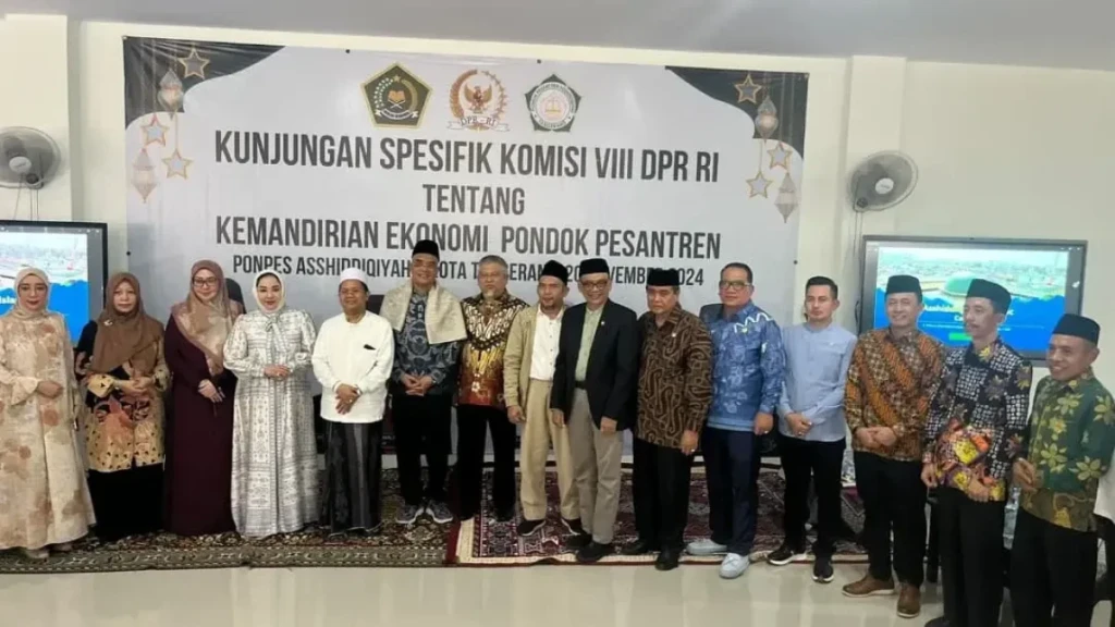 Pj Sekda Banten Sambut Kunjungan Spesifik Komisi VIII DPR RI di Pondok Pesantren Asshiddiqiyah 2