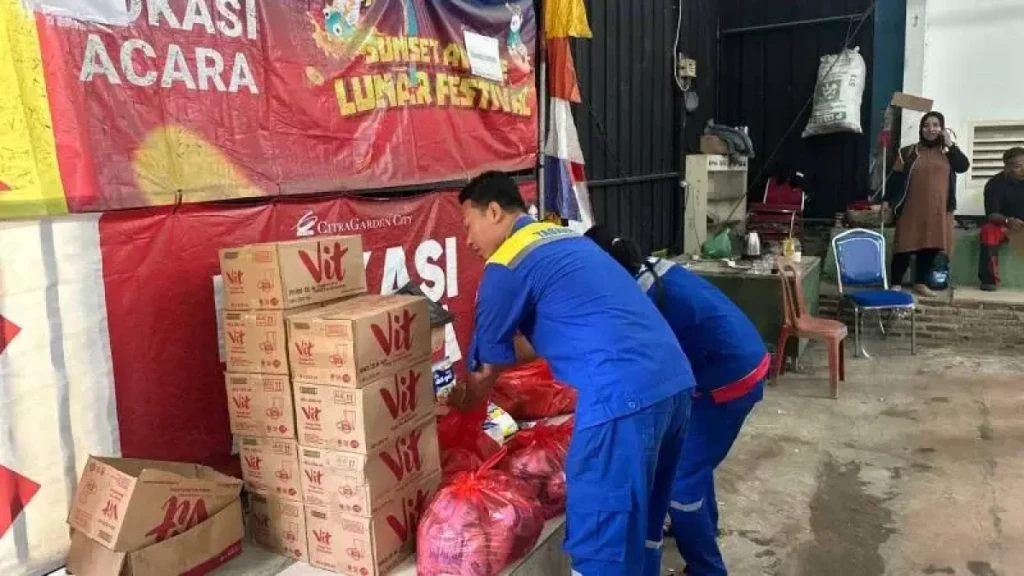 Pemkot Tangerang Salurkan Bantuan untuk Korban Banjir Perumahan Garden City