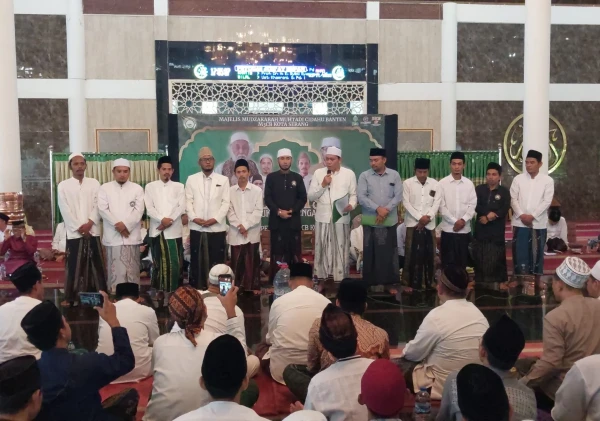 Ribuan Jemaah Padati Masjid Agung Ats-Tsauroh, M3CB Kukuhkan Pengurus dan Gaungkan Semangat Keislaman di Kota Serang