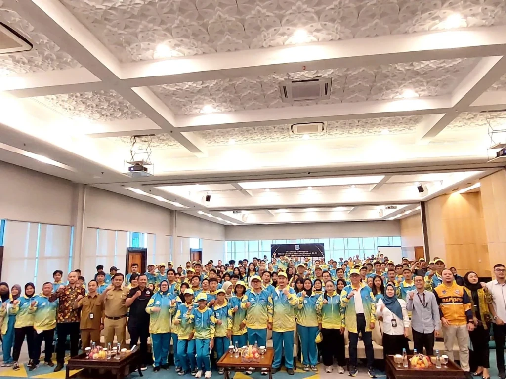 Ratusan Atlet Tangsel Siap Berjuang di POPDA XI: Wakil Wali Kota dan Kepala Dispora Lepas Kontingen